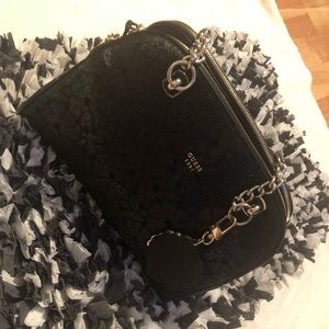 Hi guys this bag is new